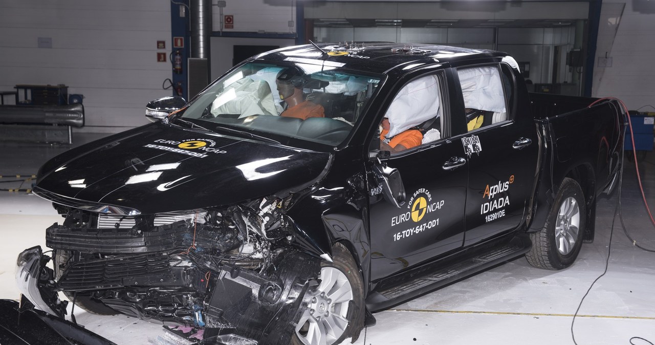 Toyota Hilux - tylko z pakietem bezpieczeństwa / Fot: Euro NCAP /Informacja prasowa