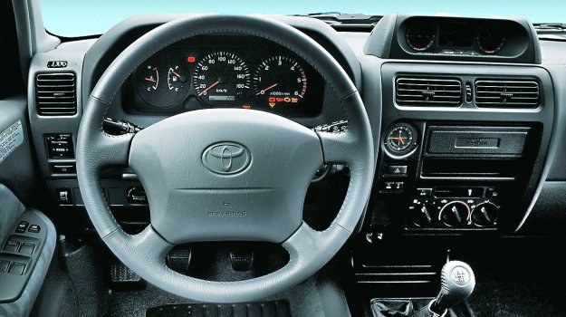 Toyota Land Cruiser J9 (1996-2002) /Motor