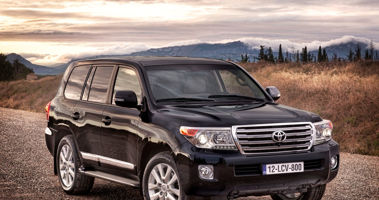 Toyota Land Cruiser V8 /Toyota