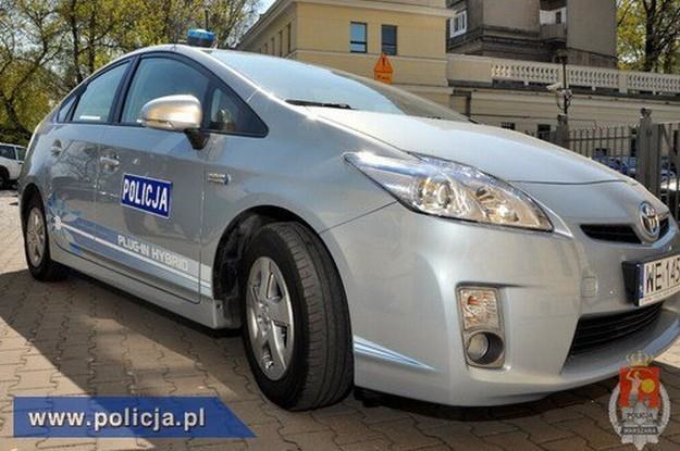 Toyota prius plug-in /Policja