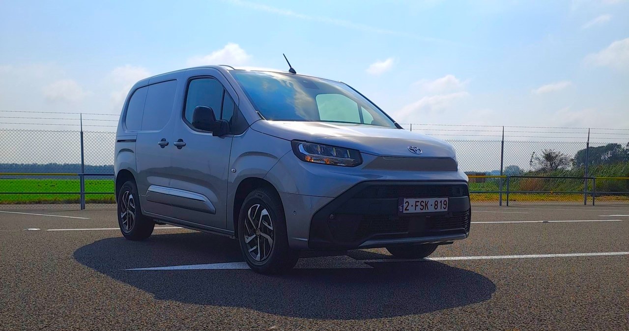 Toyota Proace City (na zdjęciu) oraz Proace przeszły lifting. /Maciej Olesiuk /INTERIA.PL