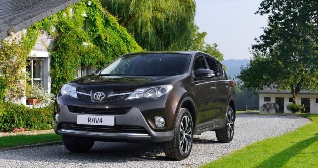 Toyota RAV4 (2014) /Toyota