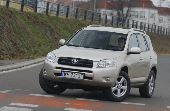 Toyota RAV4 /Motor