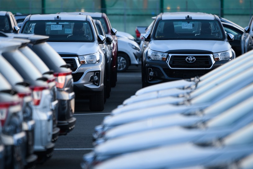 Toyota wstrzymała sprzedaż samochodów z silnikami Diesla. Firma oszukiwała na testach homologacyjnych /Getty Images