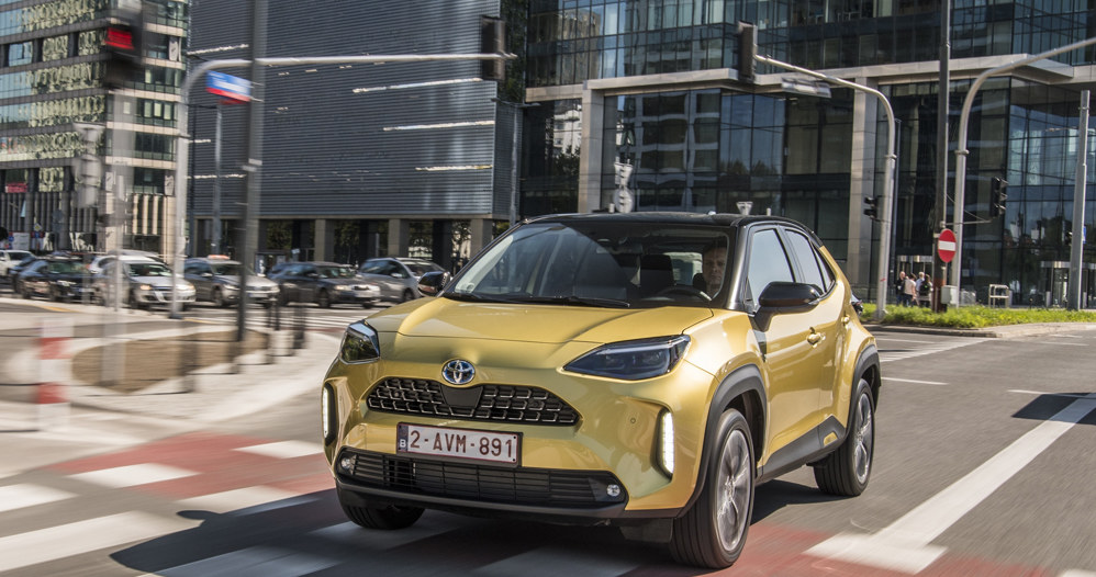 Toyota Yaris Cross Hybrid idealnie sprawdza się w mieście /materiały promocyjne