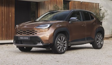Toyota Yaris Cross ma nowy przód i oszczędniejszy napęd. Nawet 4,4 l/100 km