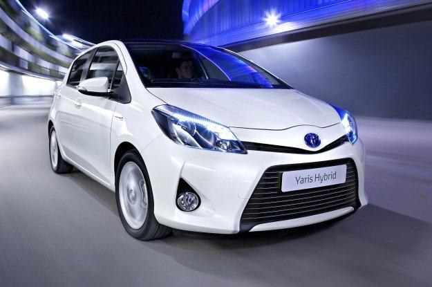 Toyota yaris hybrid - w salonach w czerwcu /Informacja prasowa