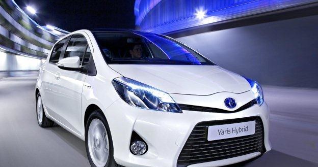 Toyota yaris hybrid - w salonach w czerwcu /Informacja prasowa