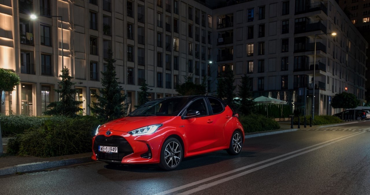 Toyota Yaris to funkcjonalne auto miejskie wyposażone w zaawansowane technologie bezpieczeństwa /materiały promocyjne