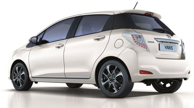 Toyota Yaris Trend by Simple /Toyota