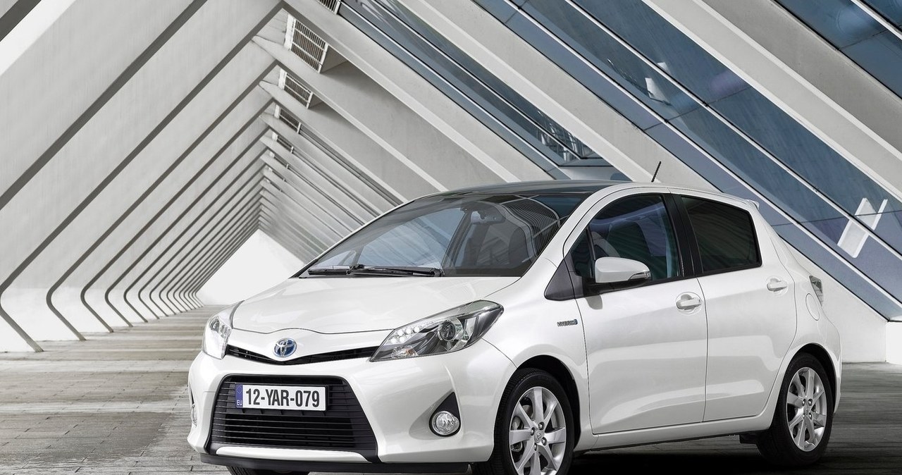 Toyota Yaris trzeciej generacji po raz pierwszy wyposażona została w układ hybrydowy. /materiały prasowe