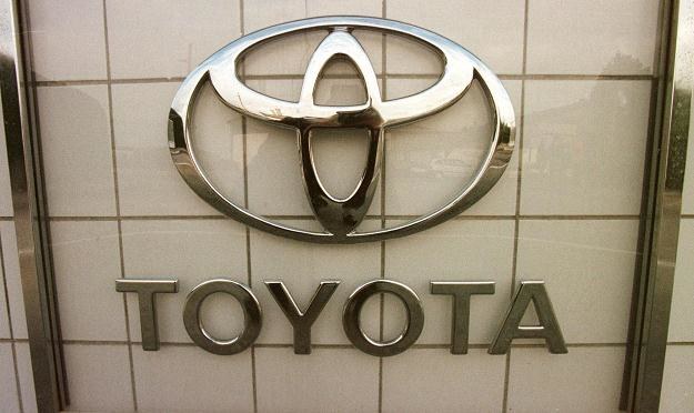Toyota zapłaci bo... spadł kurs jej akcji /AFP