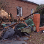 Trąba powietrzna we wsi Smaszków w Łódzkiem. Dwie osoby ranne 