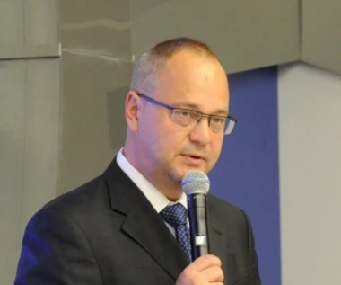 Tracą pracę przez darmowy podręcznik