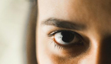 Tradycyjna henna idzie w odstawkę. Naturalniejszy i ładniejszy efekt da henna pudrowa