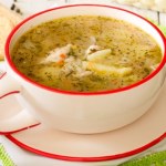 Tradycyjna polska zupa. Krupnik jest lekkostrawny i syci na długo