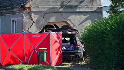 Tragedia koło Szczecina. Kierowca osobówki wjechał w dom
