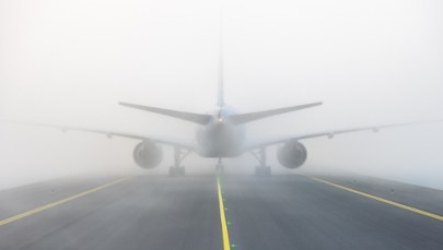 "Tragedia". Mgła sparaliżowała lotnisko w Balicach