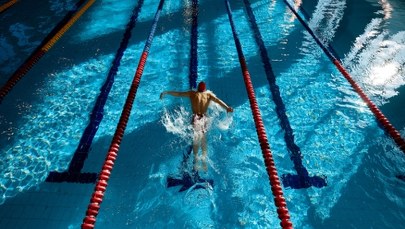 Tragedia na basenie w Jaworznie. Pilna ewakuacja, 80-latek nie żyje