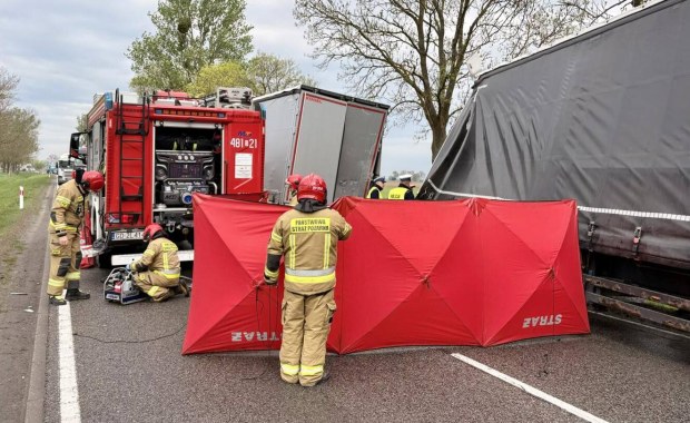 Tragedia na drodze. Jedna osoba zginęła w zderzeniu ciężarówek