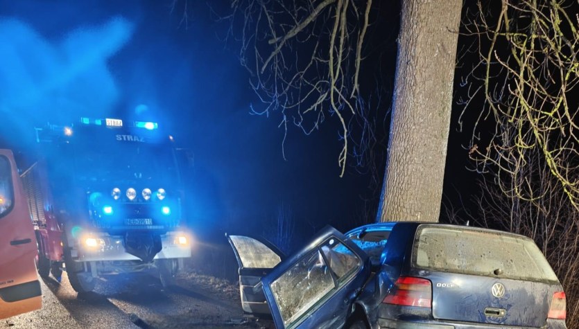 Tragedia na drodze w Warmińsko-Mazurskiem. Dwóch mężczyzn nie żyje