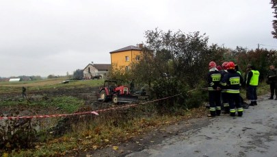 Tragedia na Mazurach. Rolnik najechał ciągnikiem na niewybuch