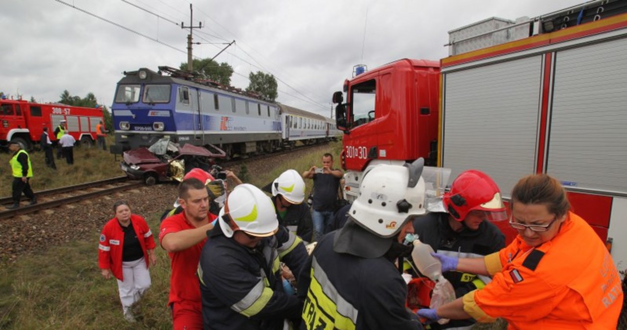 Tragedia na niestrzeżonym przejeździe kolejowym