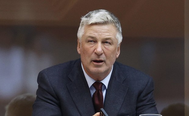 Tragedia na planie filmu z Alekiem Baldwinem. Rodzina zabitej wycofała pozew