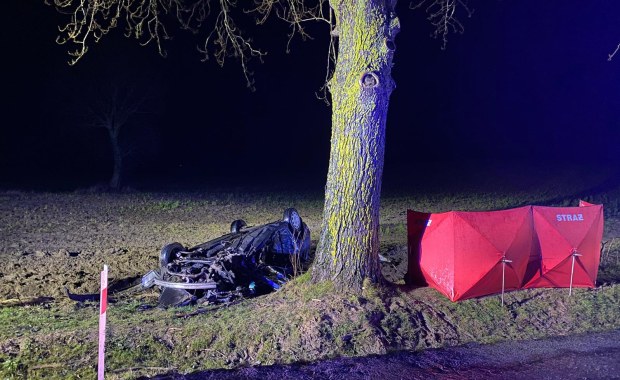 Tragedia na Pomorzu. Prokuratura wyjaśnia okoliczności wypadku, w którym zginęli nastolatkowie