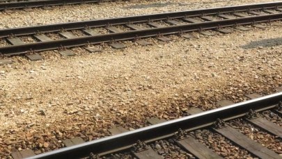 Tragedia na przejeździe kolejowym w Kielcach. Nie żyje jedna osoba