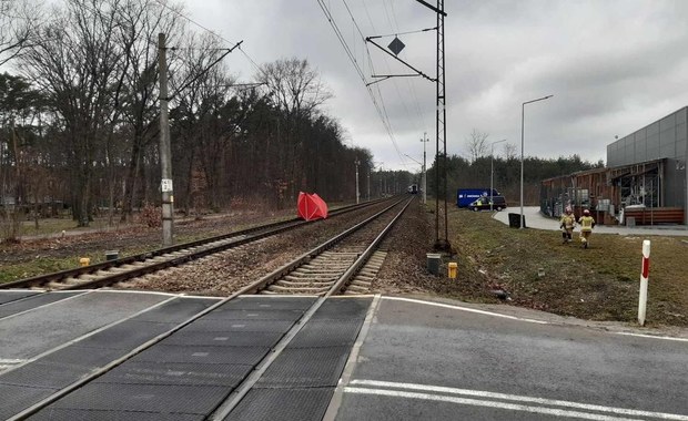 Tragedia na przejeździe kolejowym. Zginął 37-latek