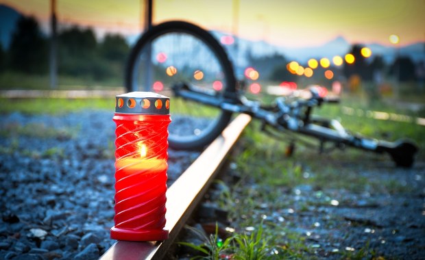 Tragedia na torach. Rowerzystka potrącona przez pociąg