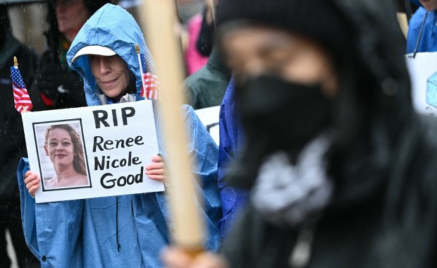 Tragedia na ulicy Minneapolis. Pokazano nowe nagranie z interwencji agenta ICE