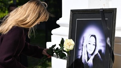 Tragedia na Uniwersytecie Warszawskim. Rektor: Zginęła matka trójki dzieci