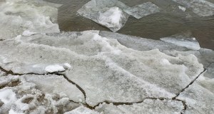 Tragedia na Zbiorniku Sosnówka. Ciało 28-latka odnalezione pod lodem