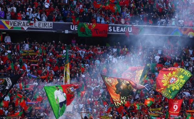 Tragedia podczas finału Ligi Narodów. Kibic spadł z trybun