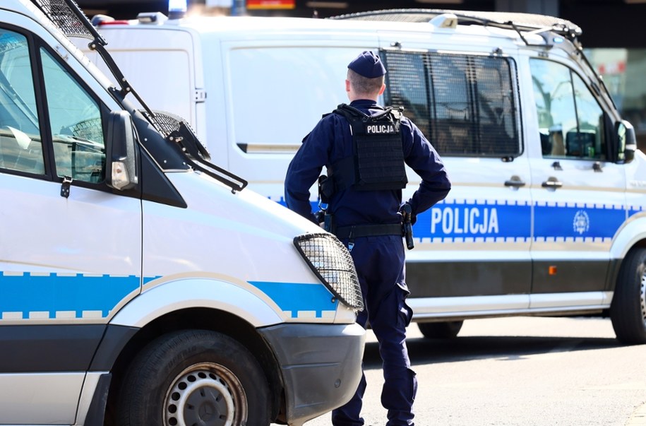 Tragedia podczas spotkania młodzieży. 18-latek zginął od ciosów nożem (zdjęcie ilustracyjne) /Shutterstock