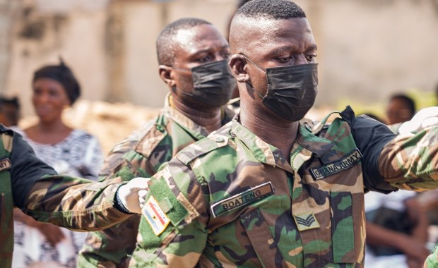 Tragedia podczas zaciągu do armii. Kandydaci tratowali się nawzajem