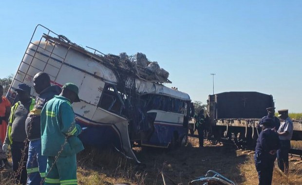 ​Tragedia w Afryce. Pociąg zmiażdżył autobus, jest wiele ofiar