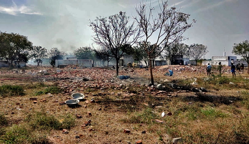 Tragedia w fabryce petard w okręgu Virudhunagar /ANANTHA KRISHAN /PAP