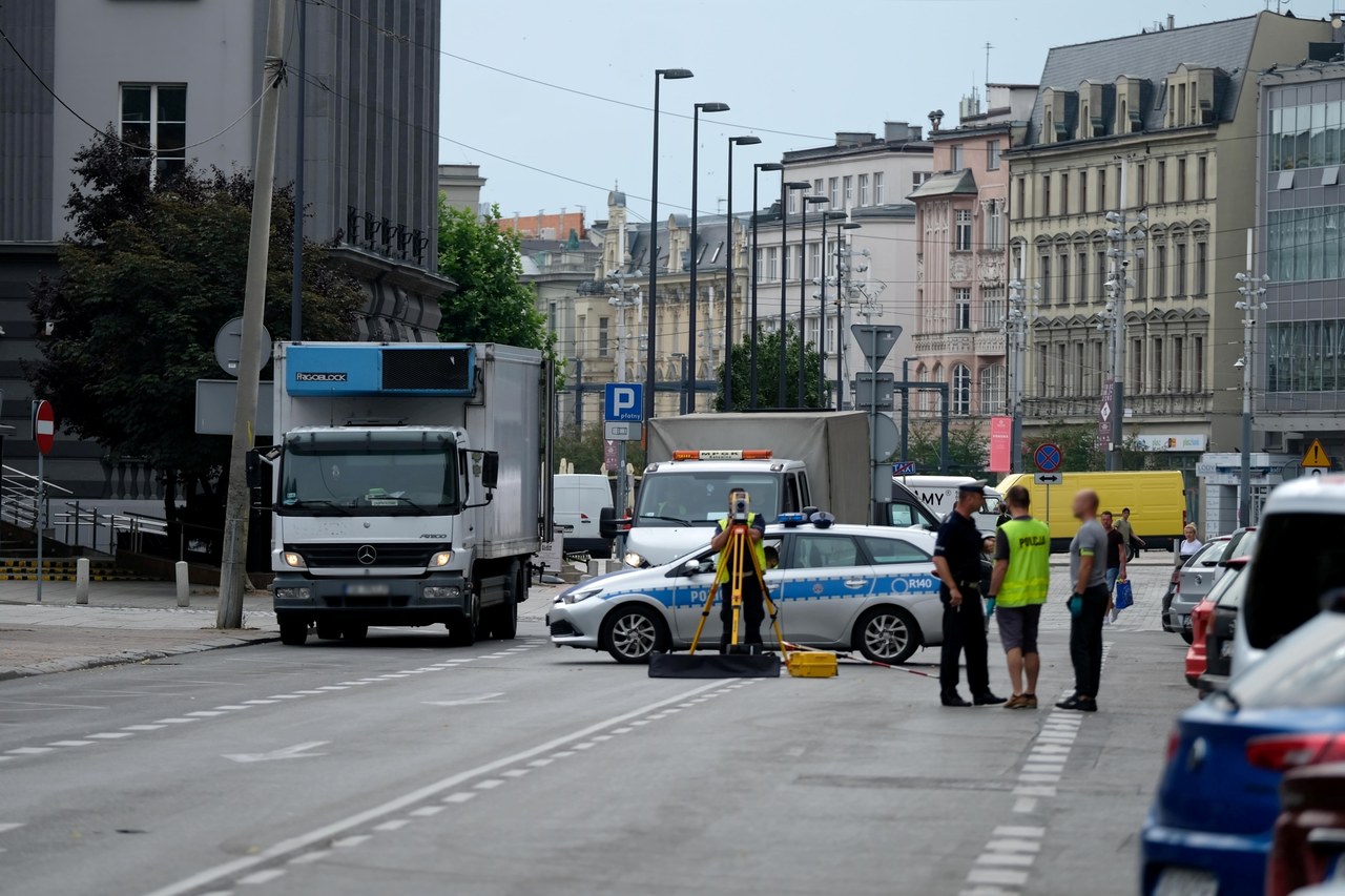 Tragedia w Katowicach: 19-latka zginęła pod kołami autobusu. Kierowca zatrzymany 