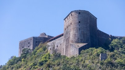 Tragedia w XIX-wiecznej twierdzy. Dziesiątki osób nie żyją