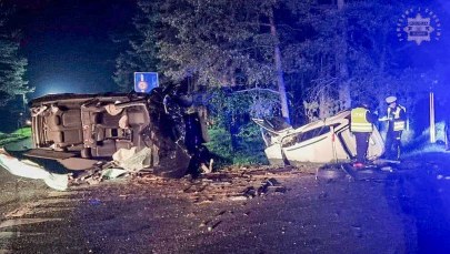 Tragiczna czołówka na łuku. 31-latek nie przeżył, kobieta walczy o życie