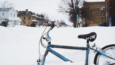 Tragiczny bilans ataku zimy w USA. Ofiary znajdowane w samochodach i zaspach