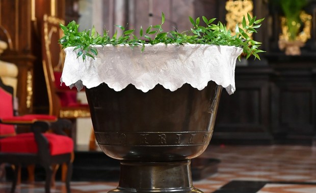 ​Tragiczny finał chrztu w Birmingham. Pastor oskarżona o spowodowanie śmierci