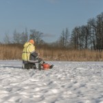 Tragiczny finał wędkowania. 74-latek utonął po załamaniu lodu na jeziorze