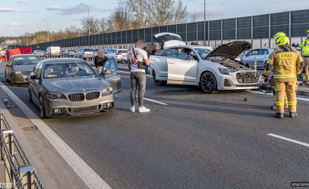 Tragiczny karambol w Łomiankach. Ważny apel policji