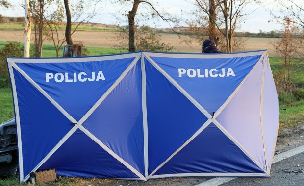 Tragiczny pościg na Mazurach. Dwie osoby nie żyją po czołowym zderzeniu
