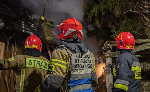 Tragiczny pożar pod Warszawą. Nie żyje 12-latek, zmarła też poparzona kobieta