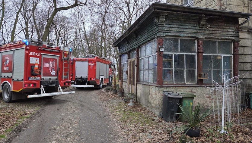 Tragiczny pożar w Komornikach. Nie żyją dwie osoby